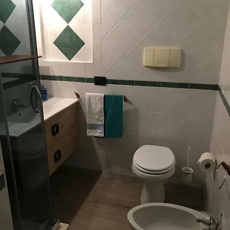 Rifinito Con Vista Mare Vicino